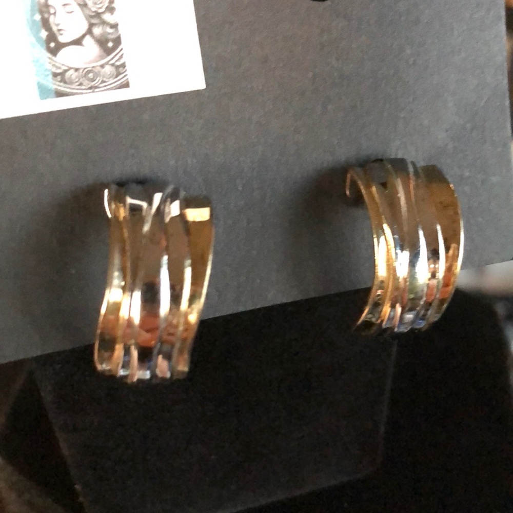 Damma Gold and silver tone half hoops